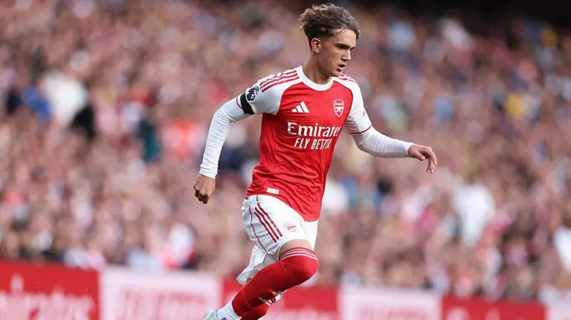 道曼在训练, 参加成人赛, 等教育证书 道曼在训练, 参加成人赛, 等教育证书