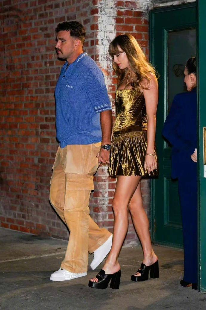 节目后派对, 泰勒