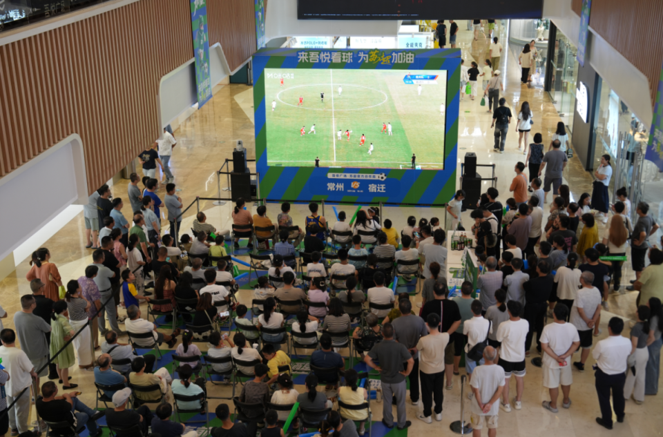 gkL, 场经理周文