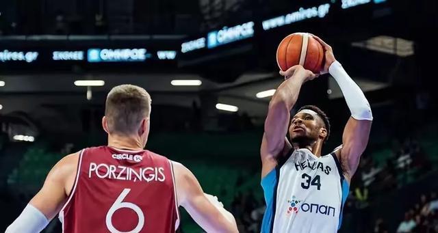 效砍下, 字母哥继续 效砍下, 字母哥继续