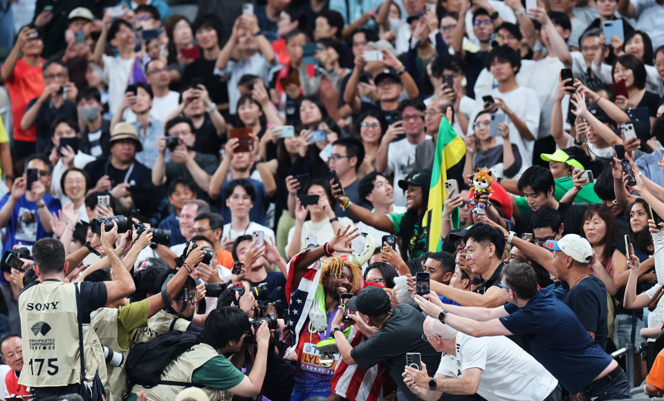 BeWQ, STo, 新华社记者 BeWQ, STo, 新华社记者